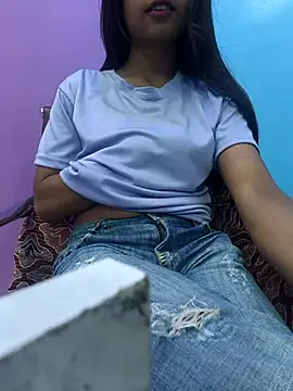 Leoni G online show from March 6, 5:46 am