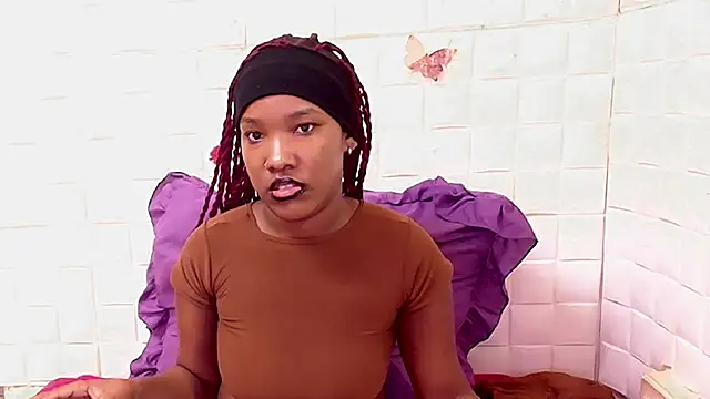 EroticSexyPrada online show from March 13, 6:02 pm