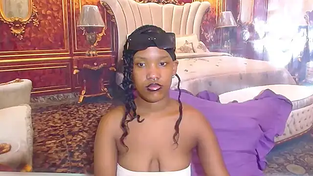 EroticSexyPrada online show from April 7, 6:21 pm