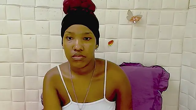 EroticSexyPrada online show from March 31, 6:32 pm