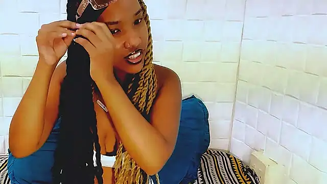 EroticSexyPrada online show from March 21, 8:50 pm