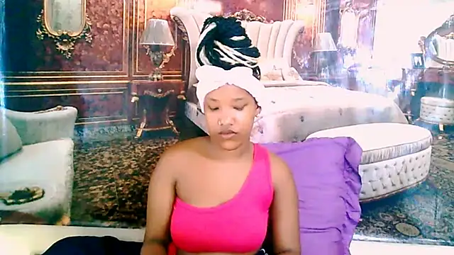 EroticSexyPrada online show from February 4, 6:52 am