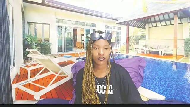 EroticSexyPrada online show from February 26, 6:24 am