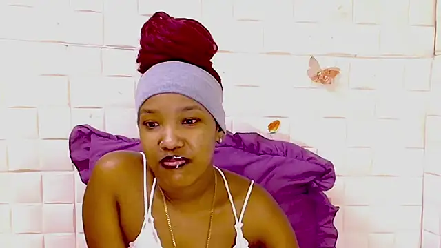 EroticSexyPrada online show from April 2, 6:03 pm