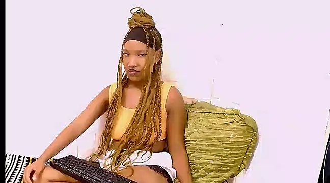 EroticSexyPrada online show from March 5, 8:00 pm