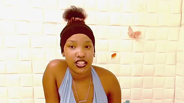 EroticSexyPrada online show from April 3, 6:14 pm