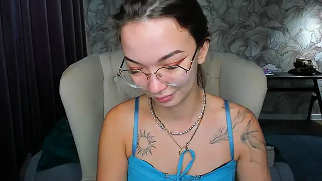 SusannJohnson online show from April 1, 1:30 am