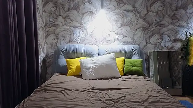 SusannJohnson online show from October 30, 12:20 am