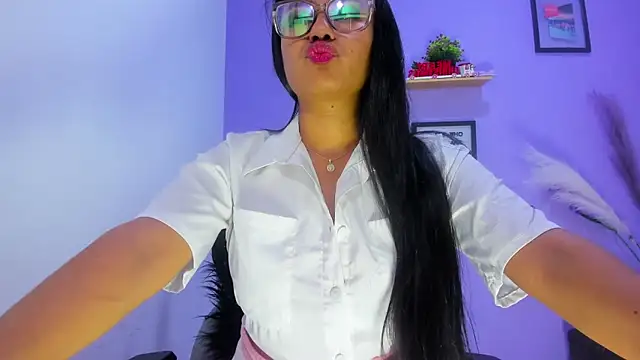 kataleya amaya online show from December 5, 8:50 pm