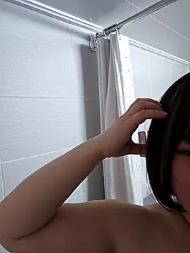 Snapshot of lunahong28 chatting on February 3, 10:25 am lunahong28 online show from February 3, 10:25 am