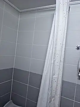 Snapshot of lunahong28 chatting on February 2, 11:40 am lunahong28 online show from February 2, 11:40 am