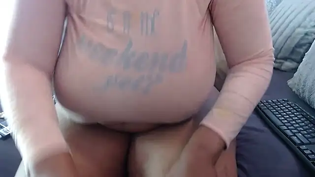 BUBBLYBUNNYxx online show from December 5, 7:29 am