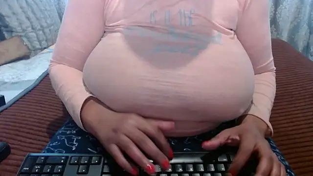 BUBBLYBUNNYxx online show from May 7, 5:11 am