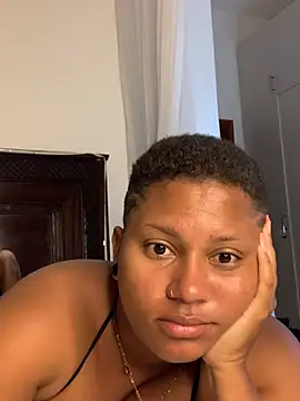Snapshot of madell chatting on July 19, 1:36 am madell online show from July 19, 1:36 am