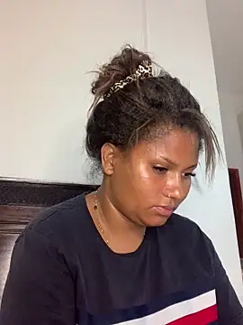 madell online show from April 13, 5:28 pm