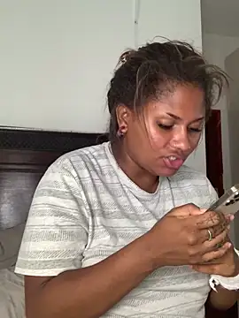 madell online show from April 19, 6:58 am