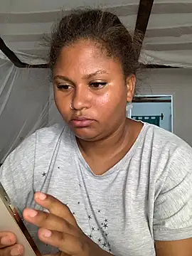 madell online show from March 6, 3:13 am