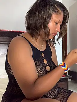 madell online show from April 3, 2:40 am