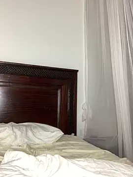 madell online show from October 20, 2:24 am