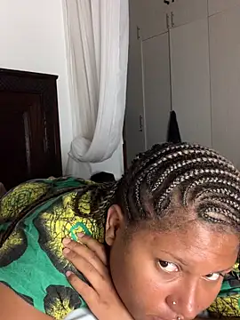 Snapshot of madell chatting on February 7, 2:19 am madell online show from February 7, 2:19 am