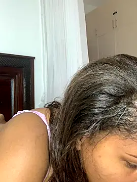 madell online show from October 31, 2:30 am