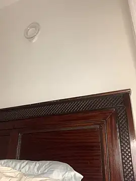 madell online show from March 20, 3:29 am