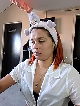 Sophie new25 online show from February 26, 1:11 pm