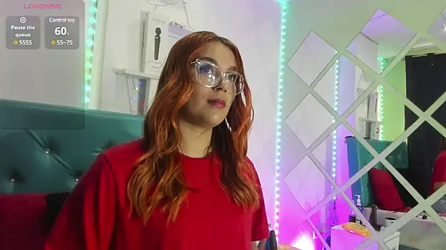 Sophie new25 online show from March 18, 12:06 pm