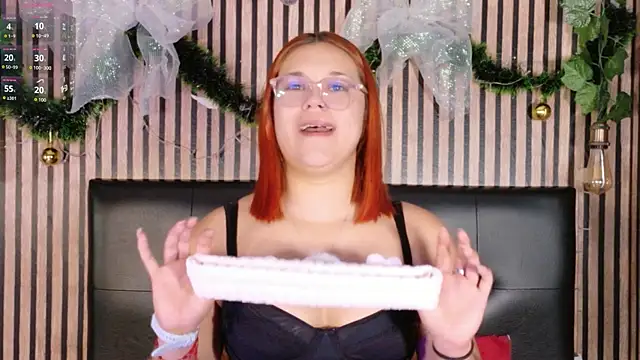 Sophie new25 online show from December 16, 12:42 pm