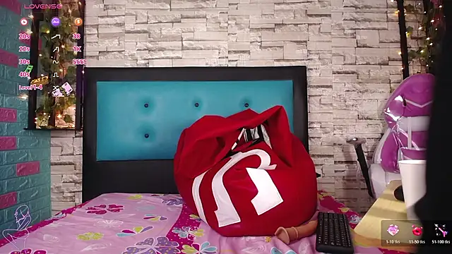 Pink 19 online show from February 3, 12:43 pm