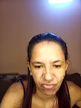 Snapshot of Alyne69PB chatting on October 23, 11:20 am Alyne69PB online show from October 23, 11:20 am