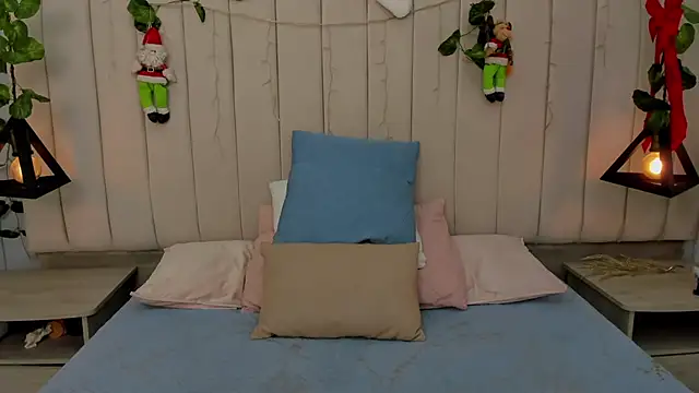 Paulina Lopezz online show from December 13, 8:04 pm