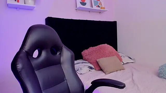 Paulina Lopezz online show from March 23, 7:58 pm