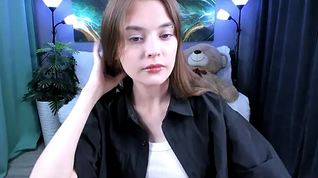 Snapshot of RayWillliams chatting on September 9, 6:17 pm RayWillliams online show from September 9, 6:17 pm