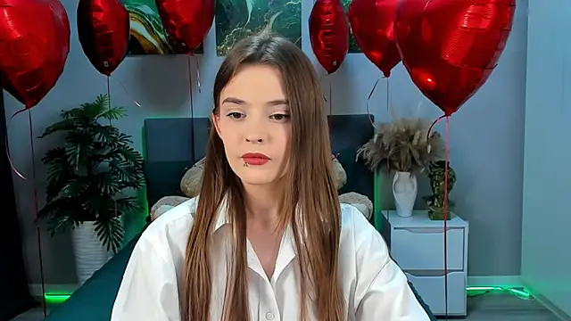 Snapshot of RayWillliams chatting on February 27, 8:42 pm RayWillliams online show from February 27, 8:42 pm