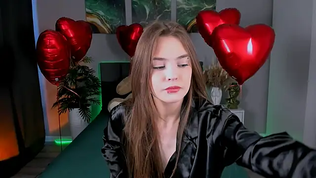 Snapshot of RayWillliams chatting on February 14, 6:02 am RayWillliams online show from February 14, 6:02 am