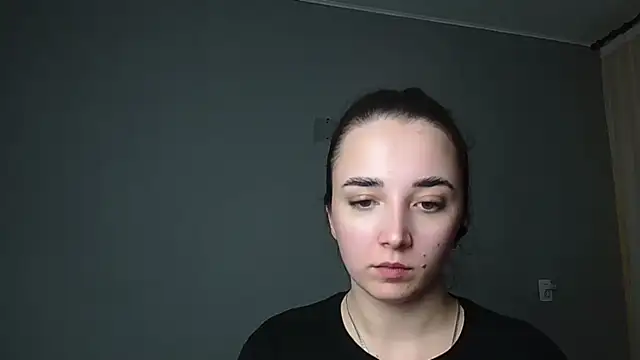 Eva Gloryy online show from April 3, 4:35 pm