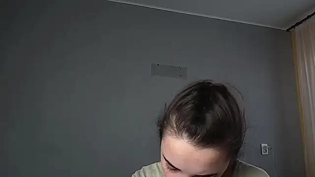 Eva Gloryy online show from March 12, 9:02 am