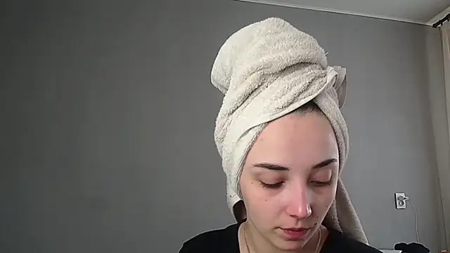 Eva Gloryy online show from March 5, 12:35 pm