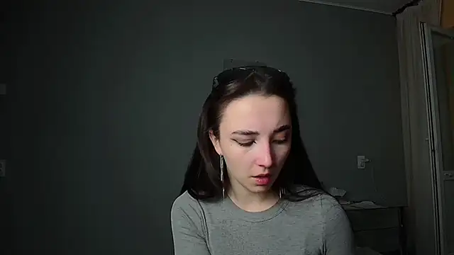 Eva Gloryy online show from March 14, 9:10 pm