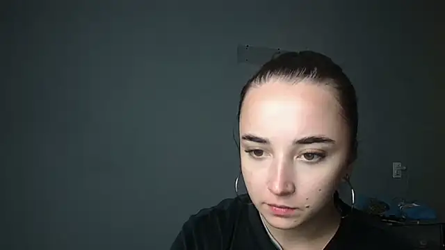 Eva Gloryy online show from October 31, 11:11 pm