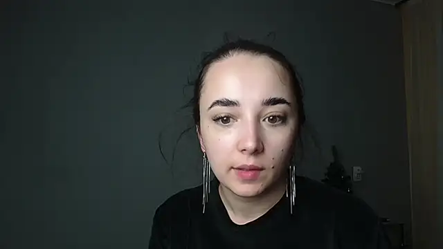 Eva Gloryy online show from February 8, 6:05 pm