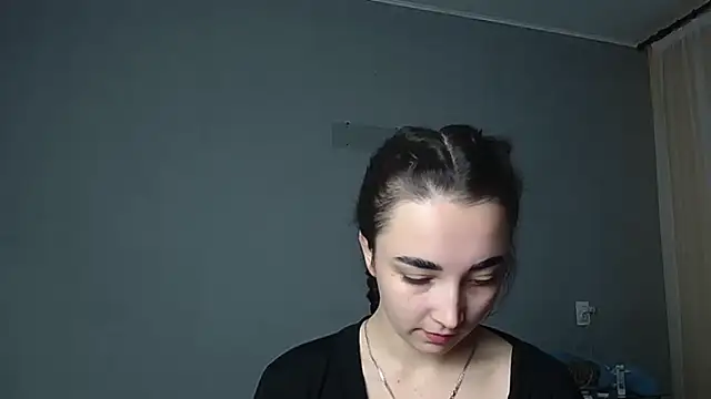 Eva Gloryy online show from December 3, 1:21 pm