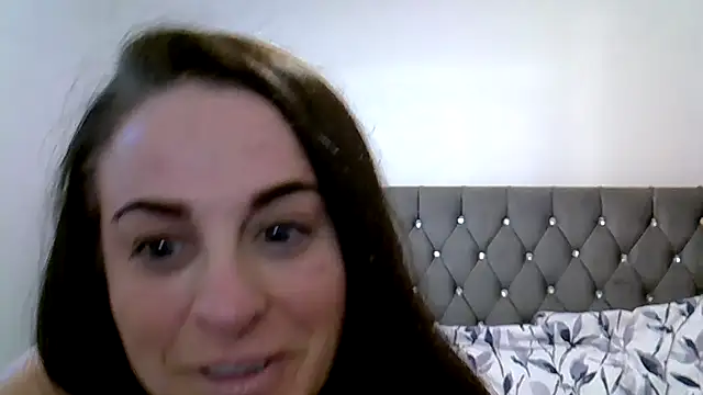 Snapshot of Bonnie_Lovex chatting on February 12, 2:21 pm Bonnie Lovex online show from February 12, 2:21 pm