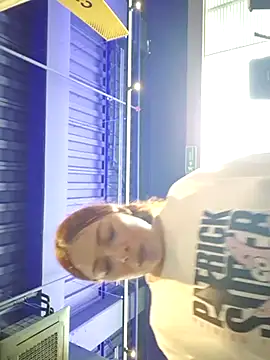 bellamadison24 online show from March 5, 4:35 pm