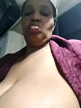 bubblendz1988 online show from October 21, 7:46 pm