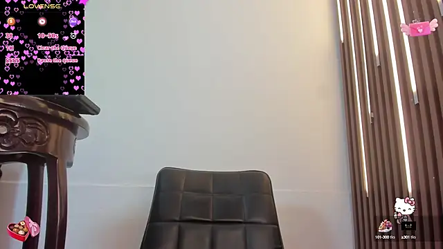 Snapshot of raven_li chatting on February 23, 8:00 pm raven li online show from February 23, 8:00 pm