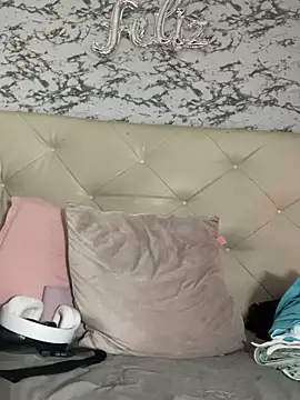 Lili  taylor online show from March 13, 12:37 am