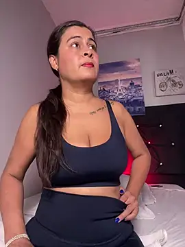 Lili  taylor online show from March 18, 2:06 pm