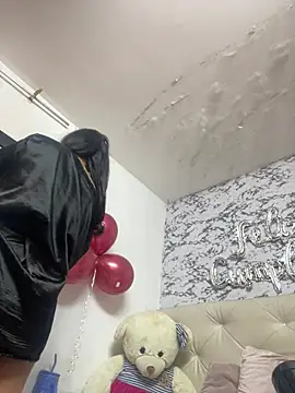 Lili  taylor online show from February 9, 2:20 am